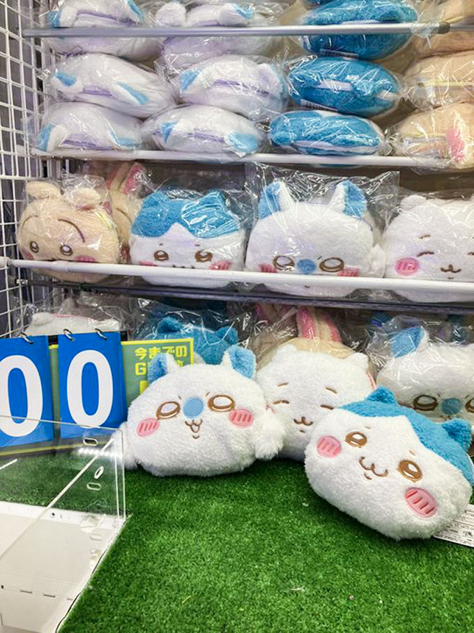 「ちいかわ ふわふわフェイスポシェット」入荷しました