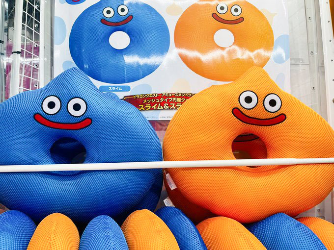 ［ドラゴンクエスト　AM　メッシュタイプ円座クッション　スライム＆スライムベス］入荷しました